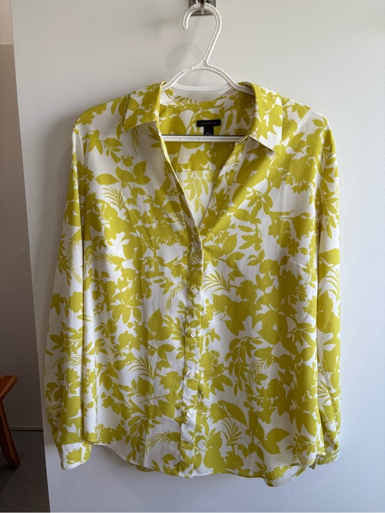 Ann Taylor Tops - Ann Taylor White and Yellow Floral Button-Up Blouse